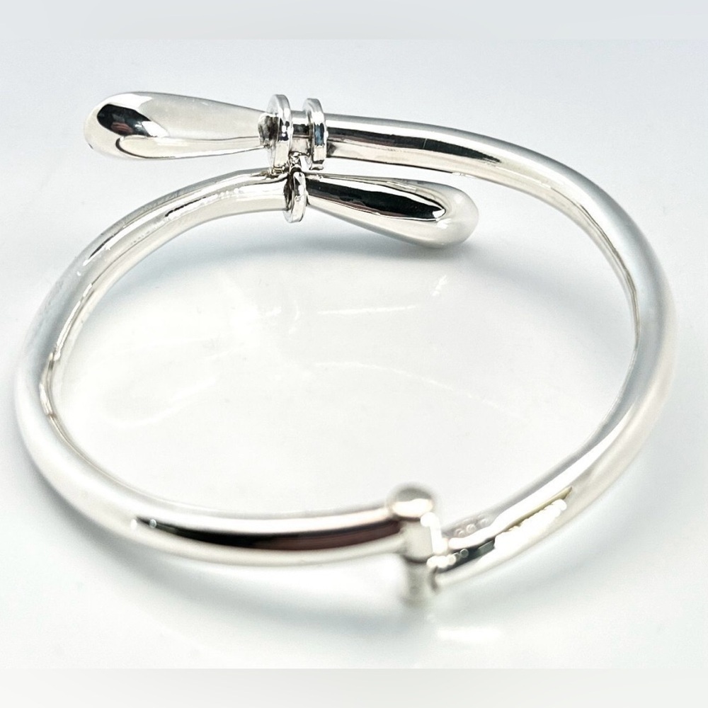 Stunning Modernist Sterling Silver Bracelet